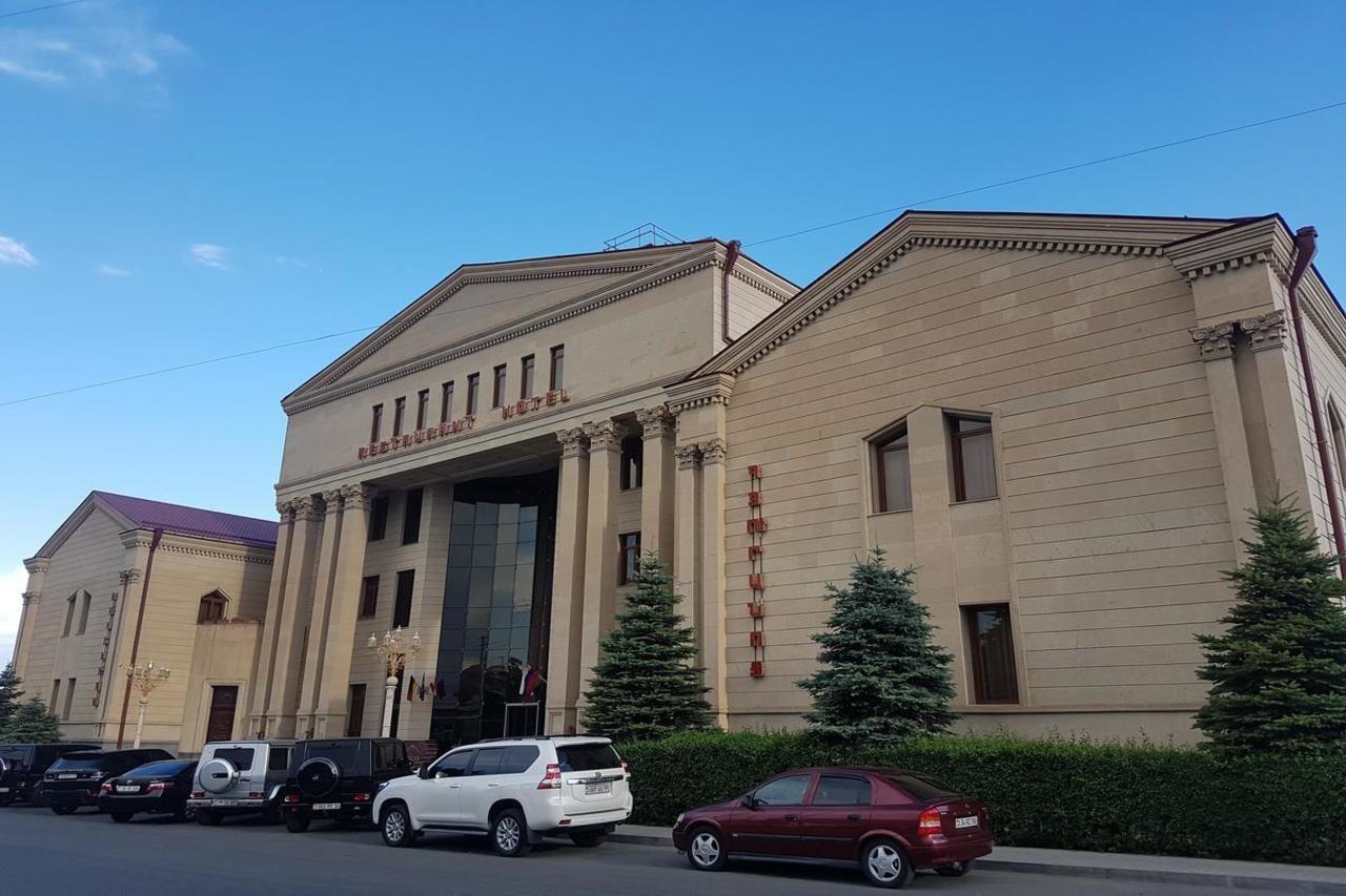 Armenian Royal Palace يريفان المظهر الخارجي الصورة